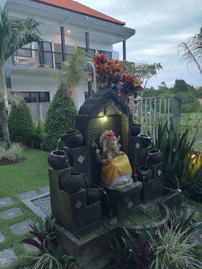 Hello Canggu Homestay Exterior photo