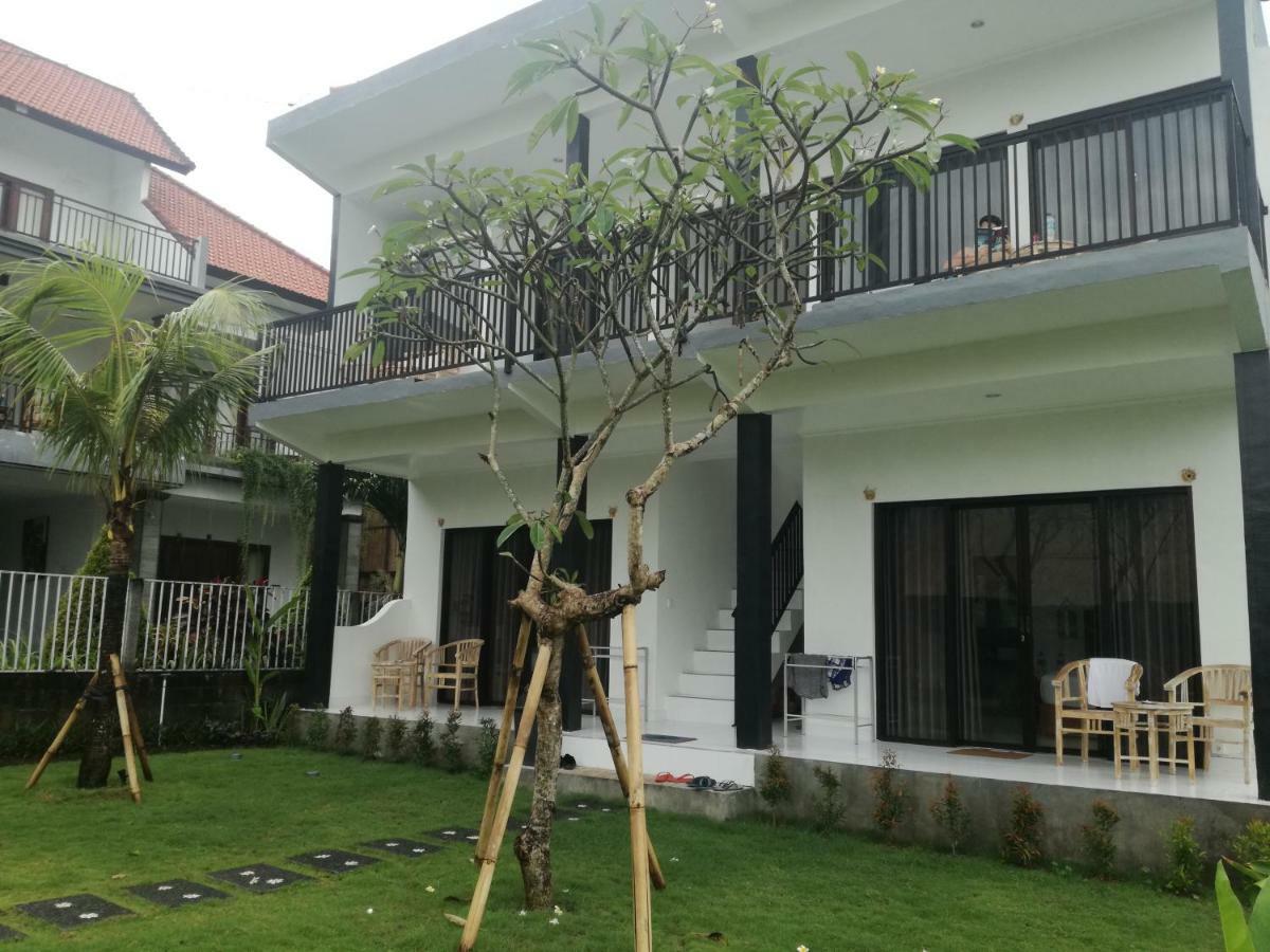 Hello Canggu Homestay Exterior photo